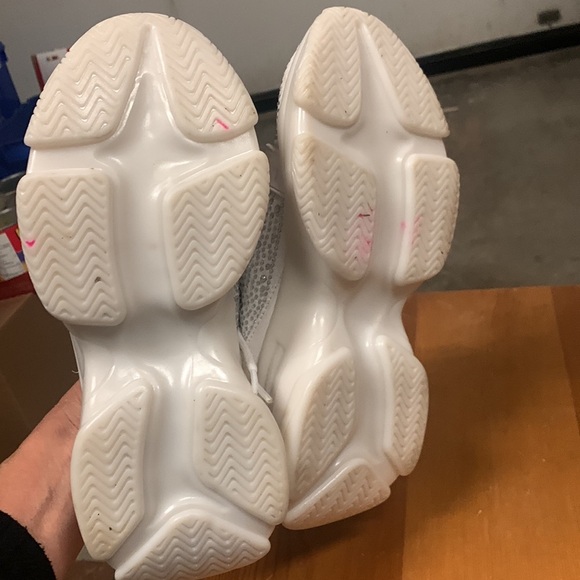 Juicy Couture Adana White Rhinestone Chunky Lace-Up Sneakers Size 6.5 - Picture 13 of 17